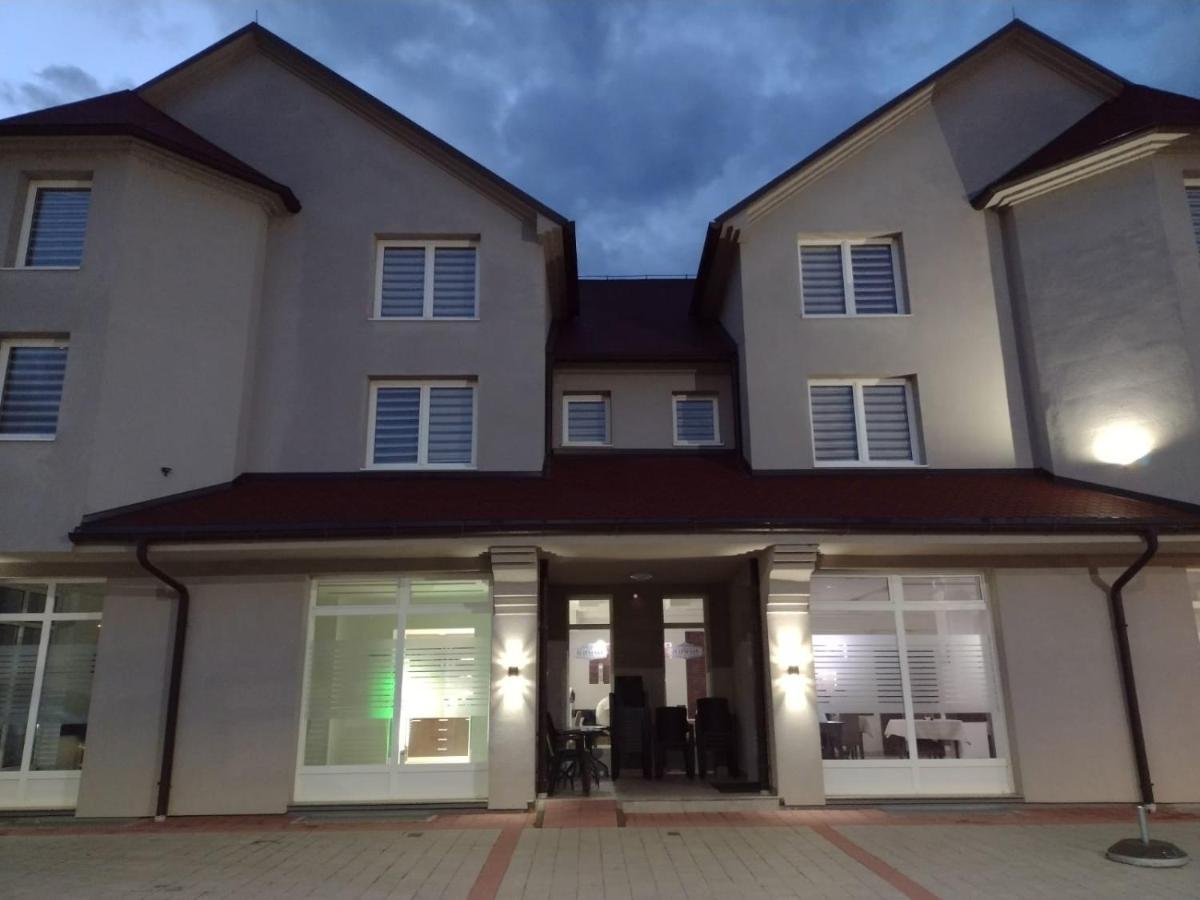 Hotel Zlatni San Banja Koviljača Exterior foto